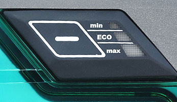 Електронний регулятор потужності TouchTronic Електронний регулятор потужності TouchTronic, 4 рівні потужності та режим ECO для роботи в якості очисника повітря