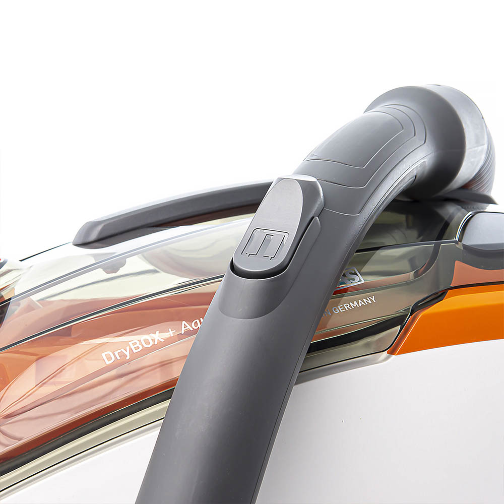 DryBOX+AquaBOX Cat&Dog, hose flap for power control THOMAS DryBOX+AquaBOX Cat&Dog vacuum cleaner, flap on hose handle for mechanical power control