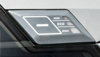 Електронний регулятор потужності TouchTronic Електронний регулятор потужності TouchTronic, 4 рівні потужності та режим ECO для роботи в якості очисника повітря